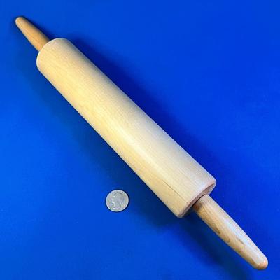 LIKE NEW WOOD ROLLING PIN HARDWOOD MAPLE