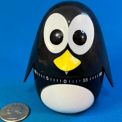 ADORABLE PENGUIN KITCHEN TIMER KIKKERLAND