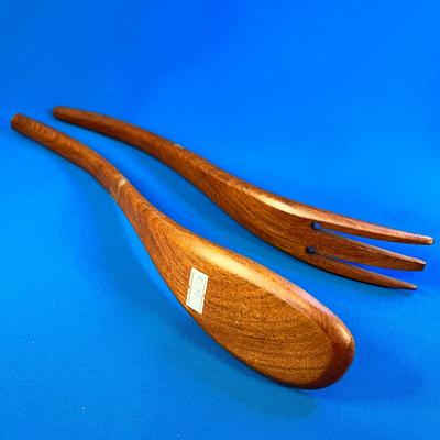GRACEFUL MODERN TEAK? WOOD SALAD SERVING SET FORK AND SPOON