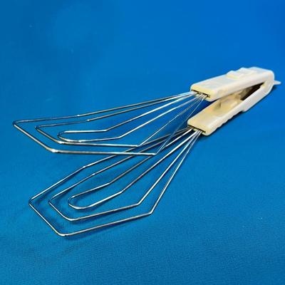 LOCKING WIRE WHISK SPATULA TONGS- HANDY!