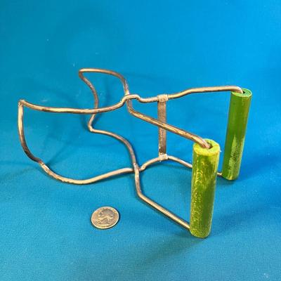 VINTAGE GREEN WOOD HANDLED JAR LIFTER TOOL FOR CANNING