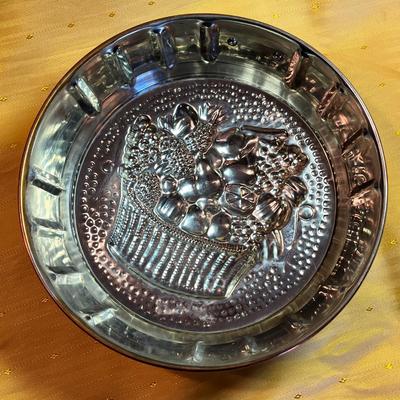 VINTAGE COPPER â€œFRUIT BASKETâ€ MOTIF JELLO MOLD WITH HOOK FOR HANGING