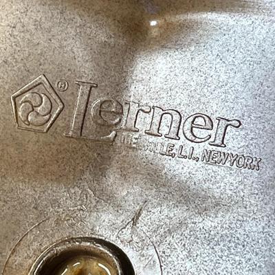 VINTAGE FAUX WOOD CARVED DESK TOP ORGANIZER BOX 6 SECTIONS 