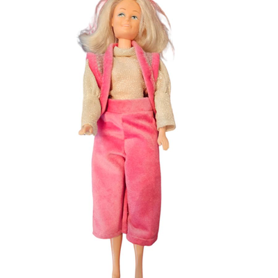VINTAGAE BARBIE