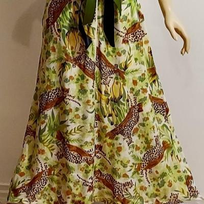 Vtg 70s Jungle Book Maxi Tigress dress with Front Zipper.