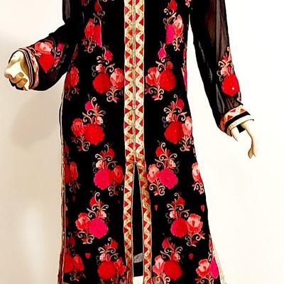 Vtg 70s  Embroidered Hostess Asian Influence  dress