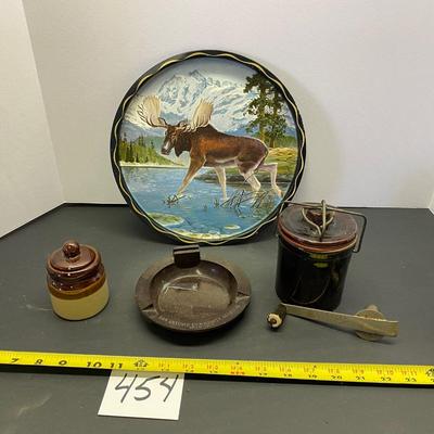 Ash Tray and Crock Lot