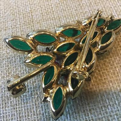 Vintage JULIANA D&E Gold Tone Christmas Tree Brooch Pin  Beautiful ðŸ˜