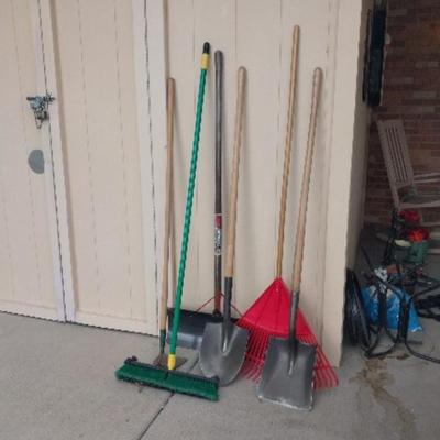 SNOWSHOVAL-PUSH BROOM-SHOVALS-HOE AND RAKE