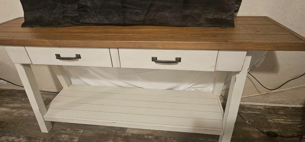 Stownbranner Sofa Console Table by Ashley