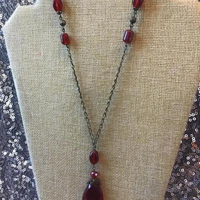 Pretty Red Glass Fashion Necklace