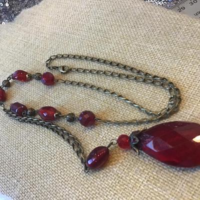 Pretty Red Glass Fashion Necklace