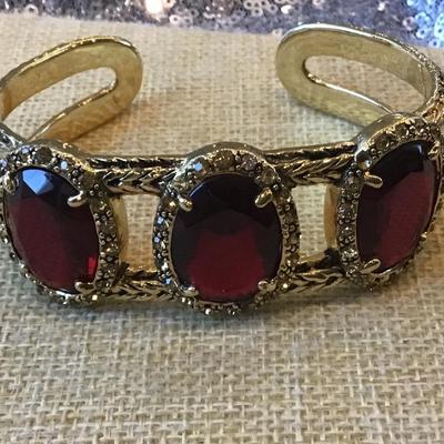 Beautiful Monet Ruby Red Colored Antique Gold Tone