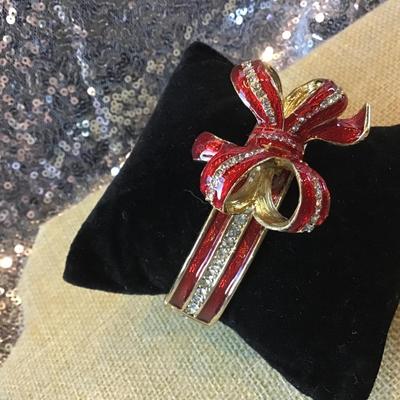Dana Buchman Christmas Sparkling  Rhinestone Ribbon Bow Gold Tone Enameled Red
