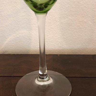 Set of (8) beautiful pale green champagne flutes glasses