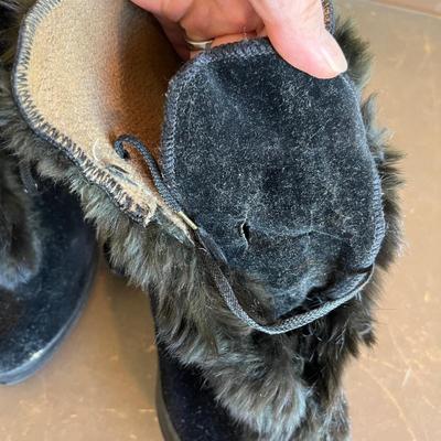 Fur topped Ladies boots