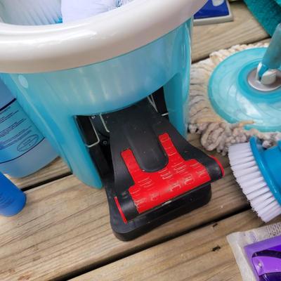 Hurricane Spin Scrubber, Swiffers and More (L-DW)