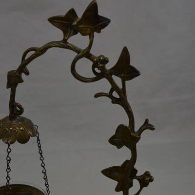 Victorian Cast Brass Float Lamp with Ivy Stand