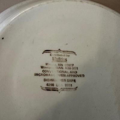 Watkins pie plate and cups