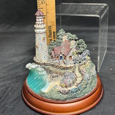 Hawthorne Village The Light of Peace Thomas Kinkade Guiding Light Collection Battery Operated Lighthouse Figurine