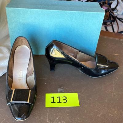 Vintage Naturalizer Buckle top heels