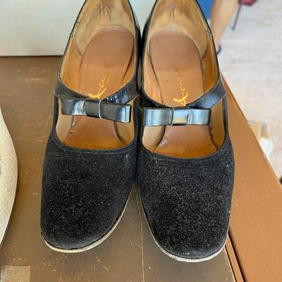 Black & White shoe lot