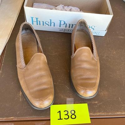 NIB Hush Puppies Pull on