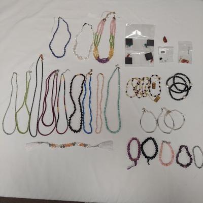 Beaded Necklaces and Bracelets (B5-BBL)