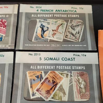 Circulated and Uncirulated Stamps of the World (SR-DW)