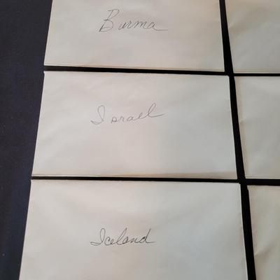 Circulated and Uncirulated Stamps of the World (SR-DW)