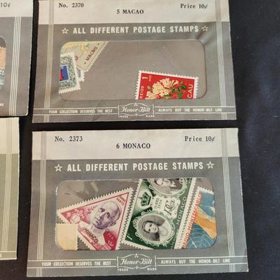 Circulated and Uncirulated Stamps of the World (SR-DW)