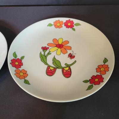 Adorable Vintage Children's Plate Set (SR-DW)