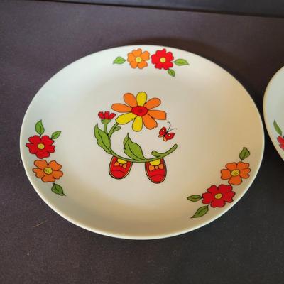Adorable Vintage Children's Plate Set (SR-DW)