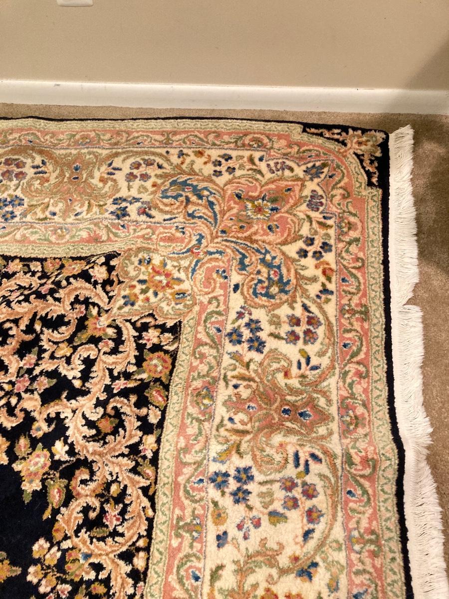 LOT 58 BEAUTIFUL Vintage Kerman Persian Rug with Certificate of