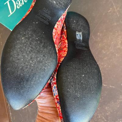 Daniel Green Oriental style shoes