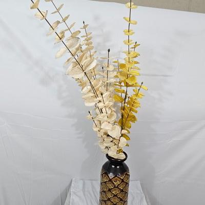 Prisma Pattern Vase w/Forsythia Flower Arrangment