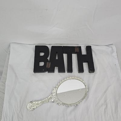Bath & Mirror Decor