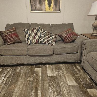 Signature Design by AshleyÂ® Agleno Pad-Arm Sofa