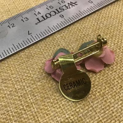 Dainty Floral Brooch Pin~*Ceramic Pink Roses with Green Leafs*