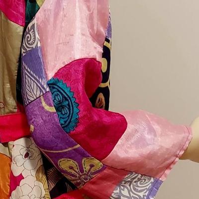Vtg 1970s Silk Patchwork  Kimono with Sash
