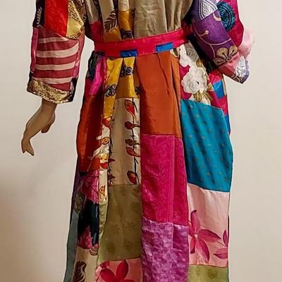 Vtg 1970s Silk Patchwork  Kimono with Sash