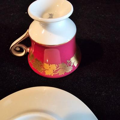 Kaiser W. Germany Demi-Tasse Cups & Saucers (DR-JS)