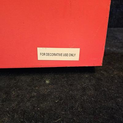 Tabletop Decor: Floral Lamp, Glazed Vase, & More (DR-JS)