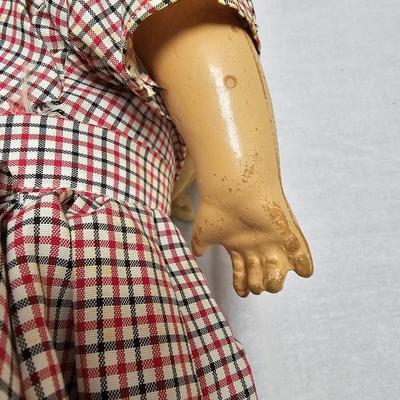 Two Vintage Baby Dolls (BO-JS)