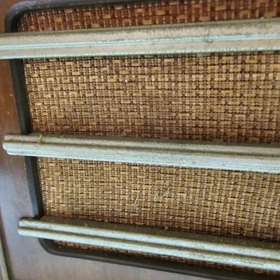 Vintage Sears Silvertone Radio (BO-JS)