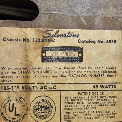 Vintage Sears Silvertone Radio (BO-JS)