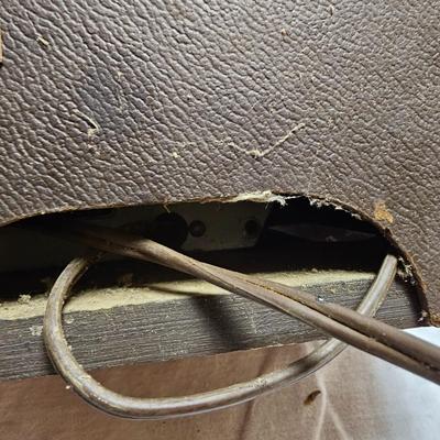 Vintage Sears Silvertone Radio (BO-JS)