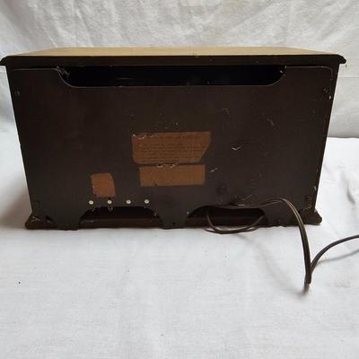 Vintage Sears Silvertone Radio (BO-JS)