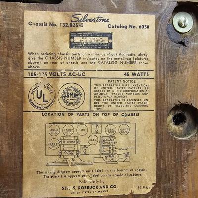 Vintage Sears Silvertone Radio (BO-JS)