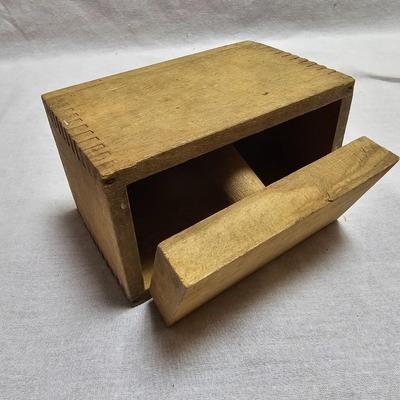 Vintage Butter Molds & Mason Jars (BG-JS)